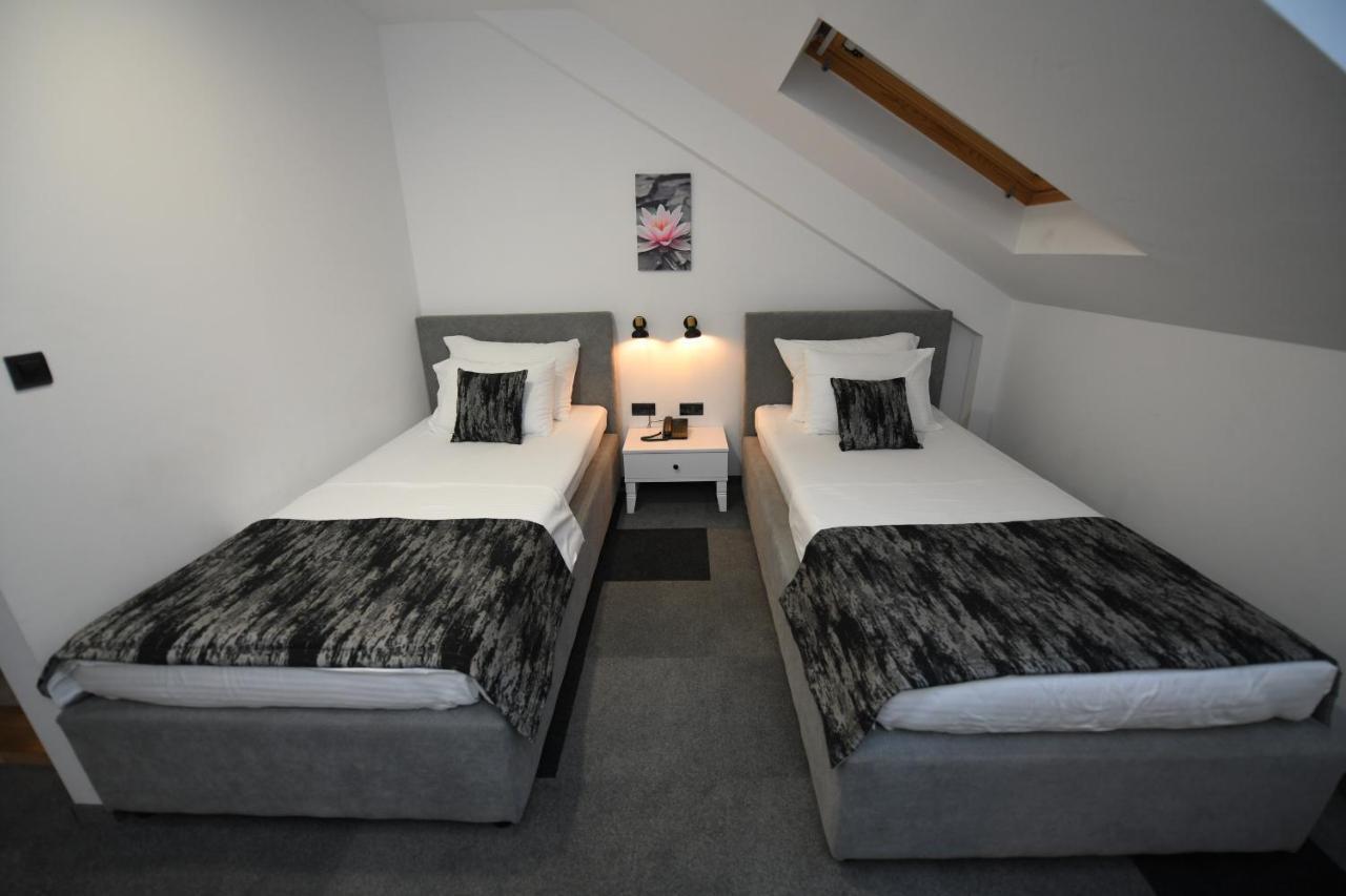 Čačak Hotel Kole מראה חיצוני תמונה