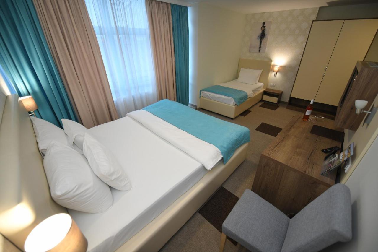 Čačak Hotel Kole מראה חיצוני תמונה