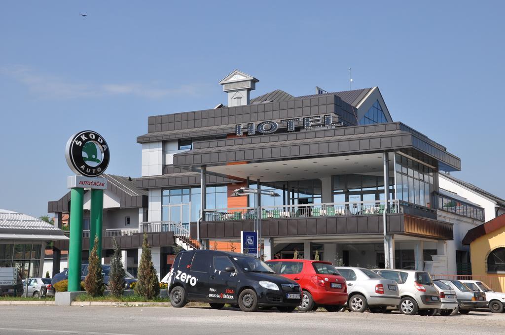 Čačak Hotel Kole מראה חיצוני תמונה
