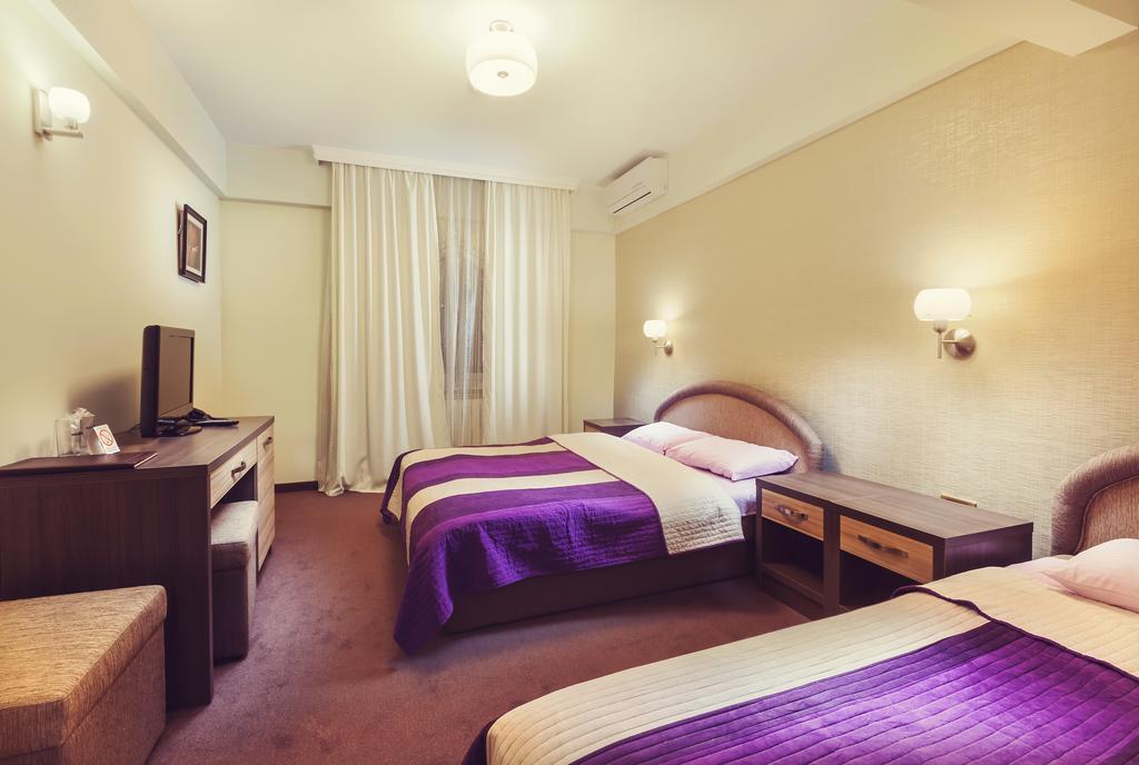 Čačak Hotel Kole חדר תמונה
