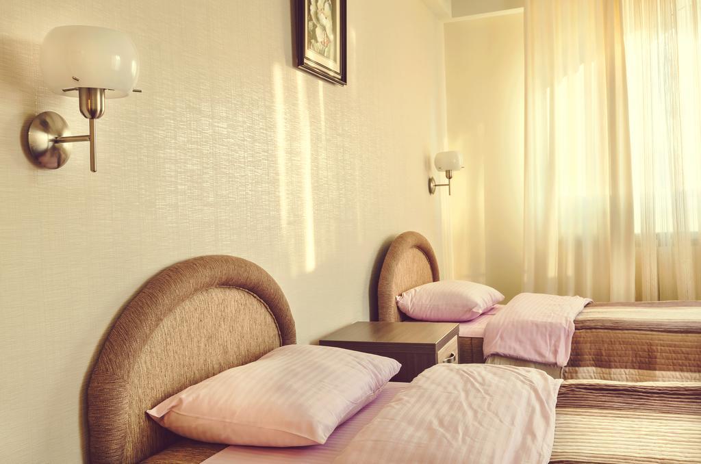 Čačak Hotel Kole חדר תמונה