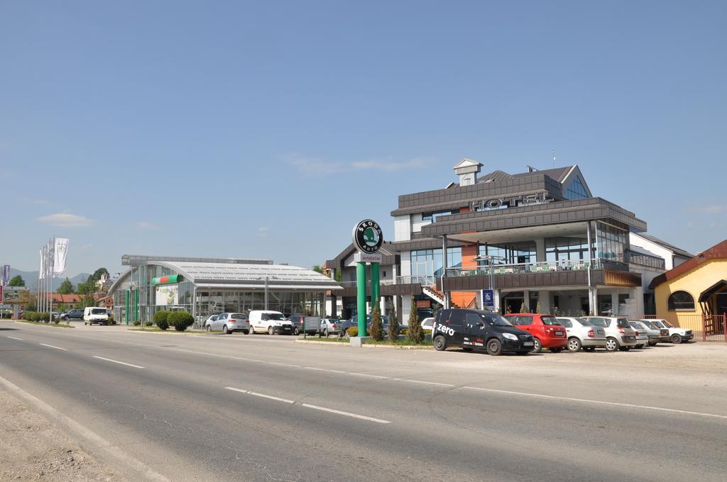 Čačak Hotel Kole מראה חיצוני תמונה