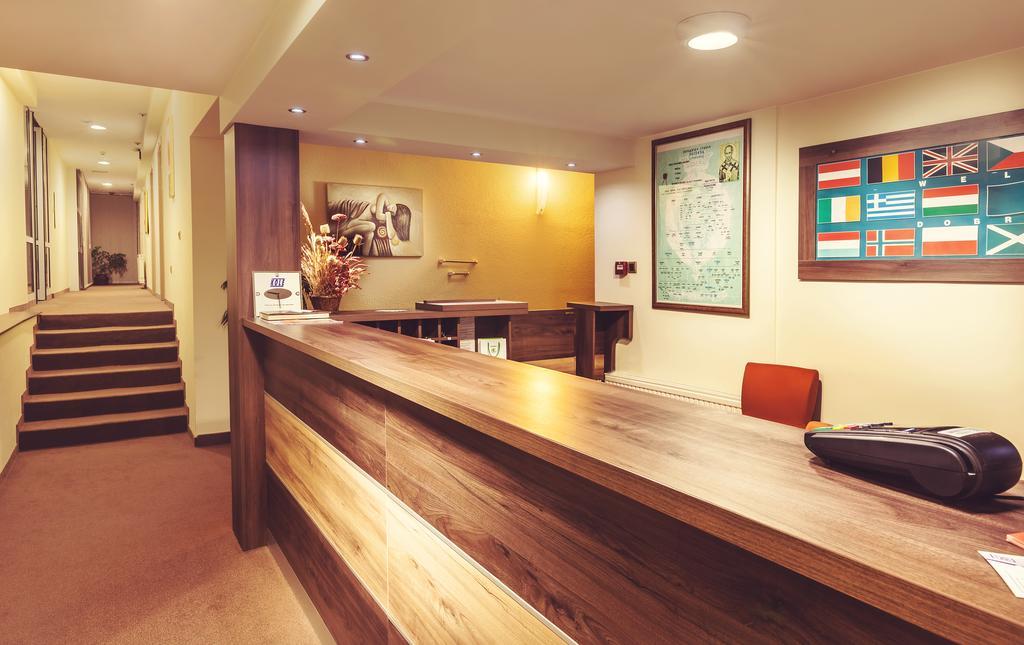 Čačak Hotel Kole מראה חיצוני תמונה